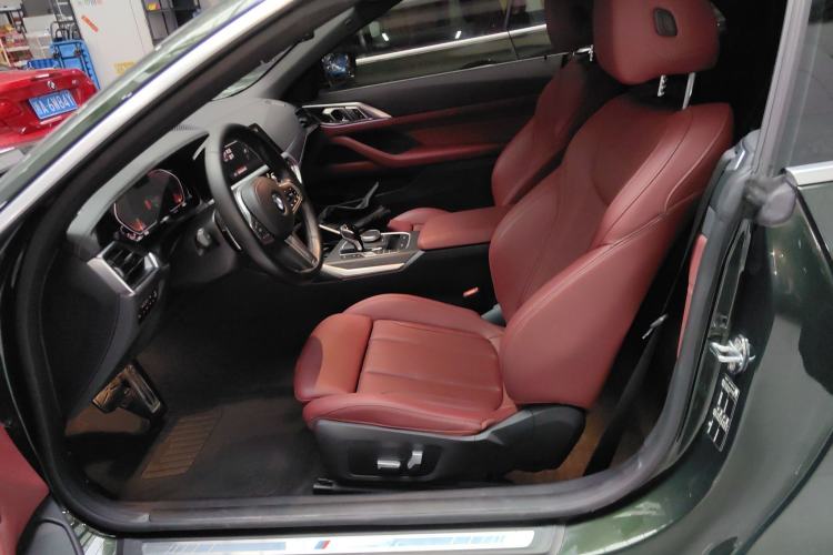Used BMW 4 Series 2022 425i Convertible M Sport Package Left Front Seat