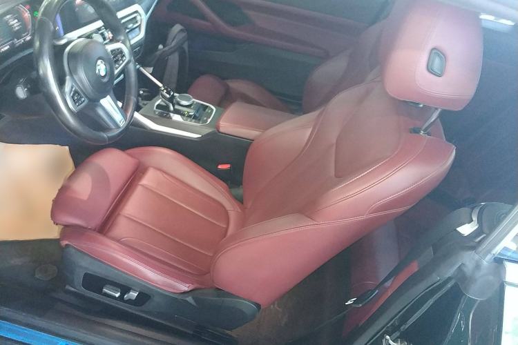 Used BMW 4 Series 2022 425i Convertible M Sport Package Left Front Seat