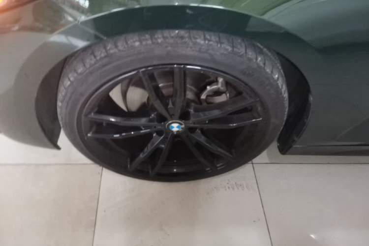 Used BMW 4 Series 2022 Revised 425i M Sport Night Edition Package Left Front Wheel Hub