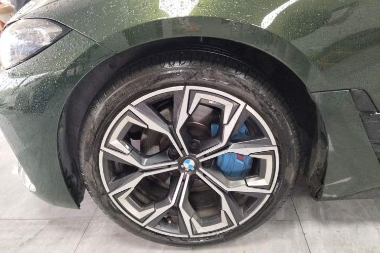 Used BMW 4 Series 2022 430i Gran Coupe M Sport Night Edition Left Front Wheel Hub
