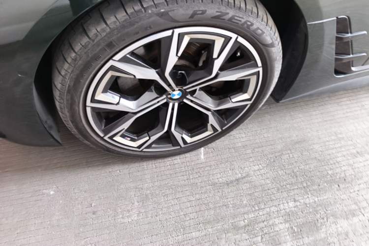 Used BMW 4 Series 2022 430i Gran Coupe M Sport Night Edition Left Front Wheel Hub