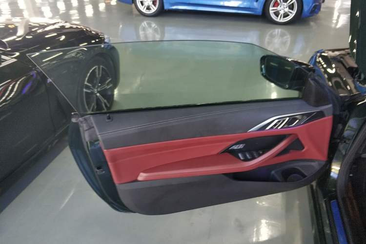 Used BMW 4 Series 2022 425i Convertible M Sport Night Edition Package Left Rear Door Interior