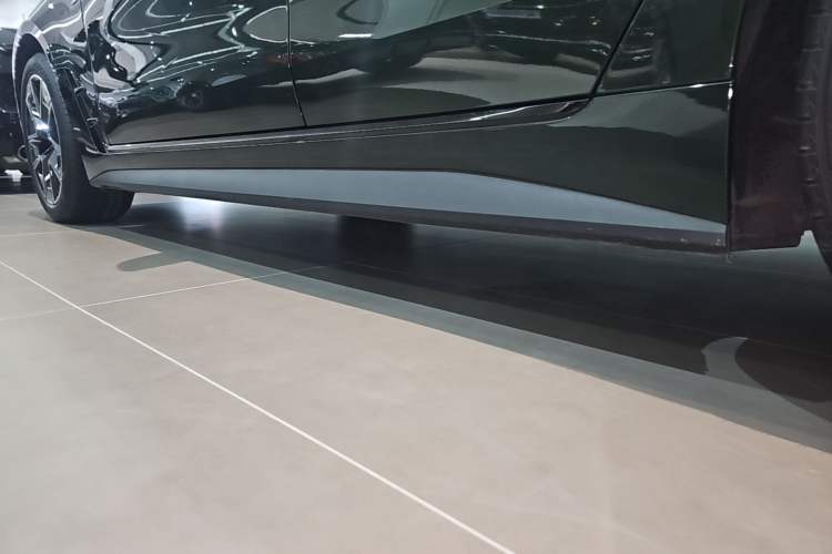 Used BMW 4 Series 2022 425i Gran Coupe M Sport Package Left Side Sill