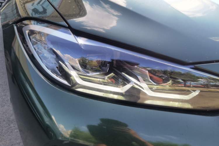 Used BMW 4 Series 2022 425i Gran Coupe M Sport Package Right Front Headlight