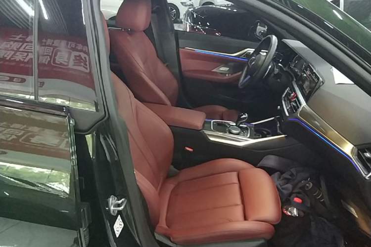 Used BMW 4 Series 2022 425i Gran Coupe M Sport Night Edition Right Front Seat