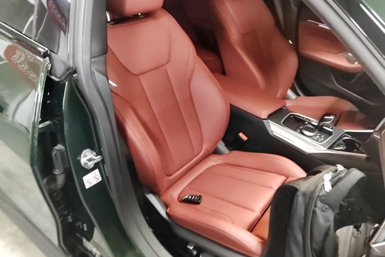 Used BMW 4 Series 2022 425i Gran Coupe M Sport Night Edition Right Front Seat