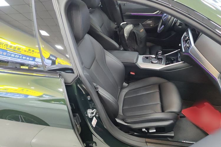 Used BMW 4 Series 2022 425i Gran Coupe M Sport Night Edition Right Front Seat