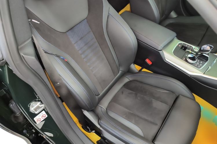 Used BMW 4 Series 2022 425i Gran Coupe M Sport Night Edition Right Front Seat