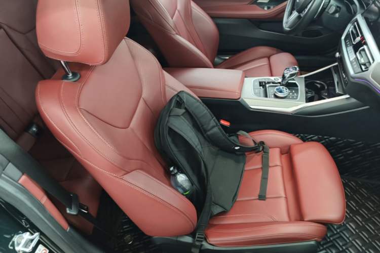Used BMW 4 Series 2022 Revised 425i Convertible M Sport Night Edition Package Right Front Seat