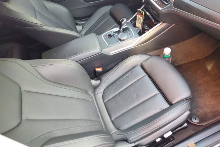 Used BMW 4 Series 2022 425i Gran Coupe M Sport Package Right Front Seat