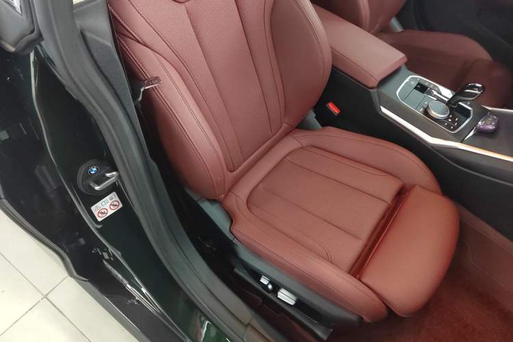 Used BMW 4 Series 2022 425i Gran Coupe M Sport Package Right Front Seat