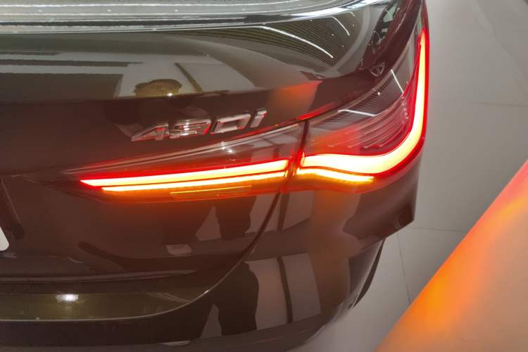 Used BMW 4 Series 2022 430i Convertible M Sport Night Edition Package Right Rear Taillight