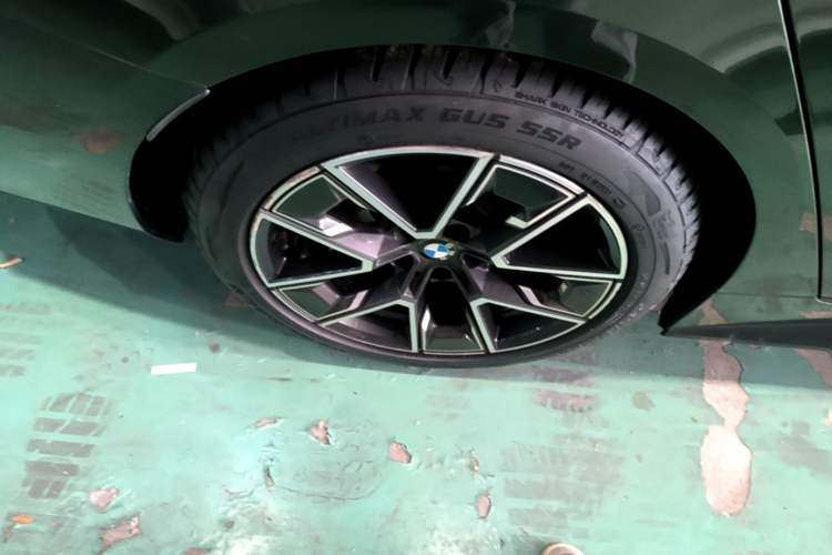 Used BMW 4 Series 2022 425i Gran Coupe M Sport Package Right Rear Wheel Hub