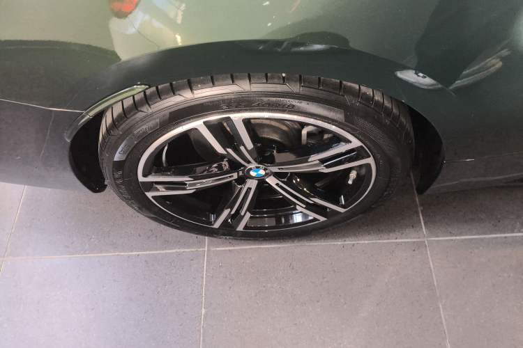 Used BMW 4 Series 2022 425i Convertible M Sport Package Right Rear Wheel Hub