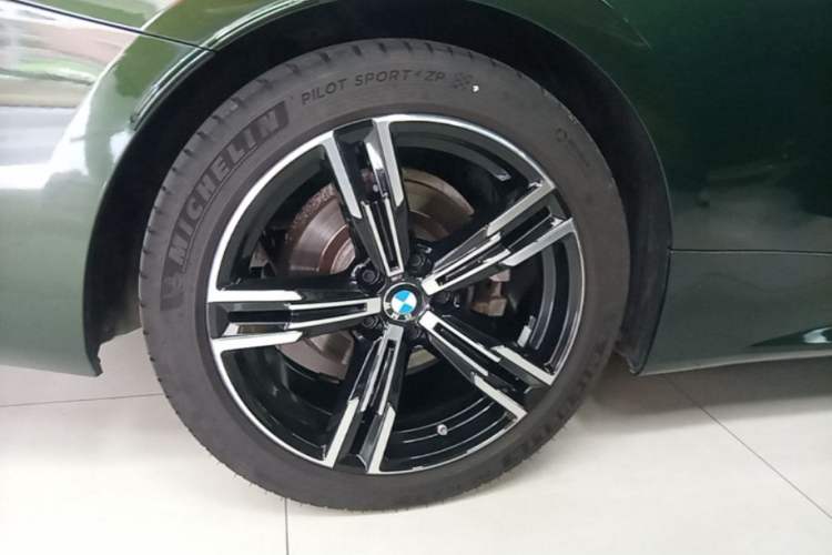 Used BMW 4 Series 2022 425i M Sport Package Right Rear Wheel Hub