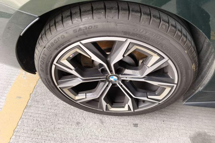 Used BMW 4 Series 2022 430i Gran Coupe M Sport Night Edition Right Rear Wheel Hub
