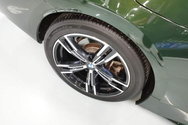 Used BMW 4 Series 2022 425i Convertible M Sport Package Right Rear Wheel Hub