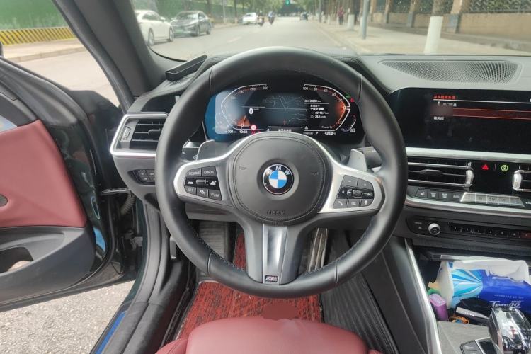Used BMW 4 Series 2022 Second Facelift 430i Convertible M Sport Night Edition Package Steering Wheel