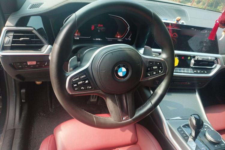 Used BMW 4 Series 2022 Second Facelift 430i Convertible M Sport Night Edition Package Steering Wheel