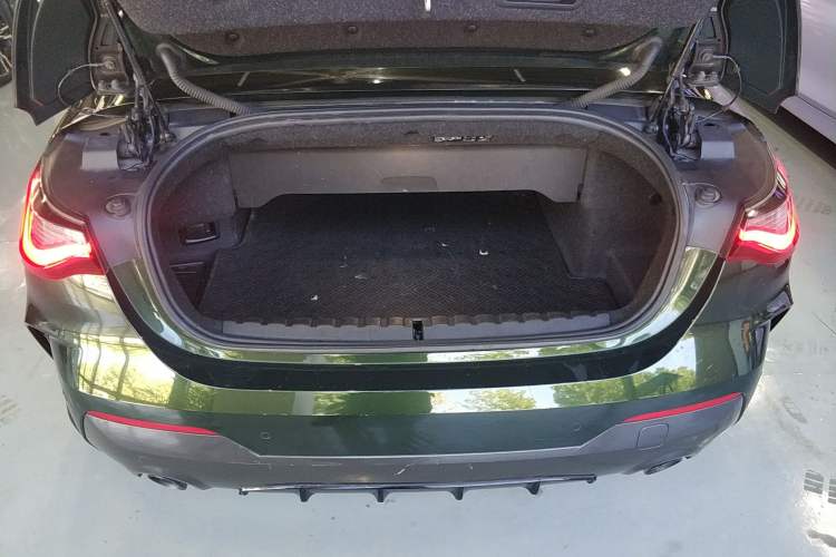 Used BMW 4 Series 2022 425i Convertible M Sport Night Edition Package Trunk