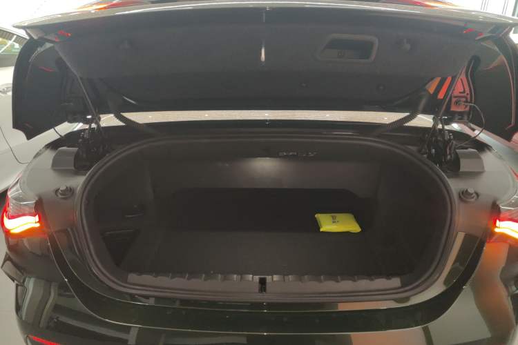 Used BMW 4 Series 2022 430i Convertible M Sport Night Edition Package Trunk