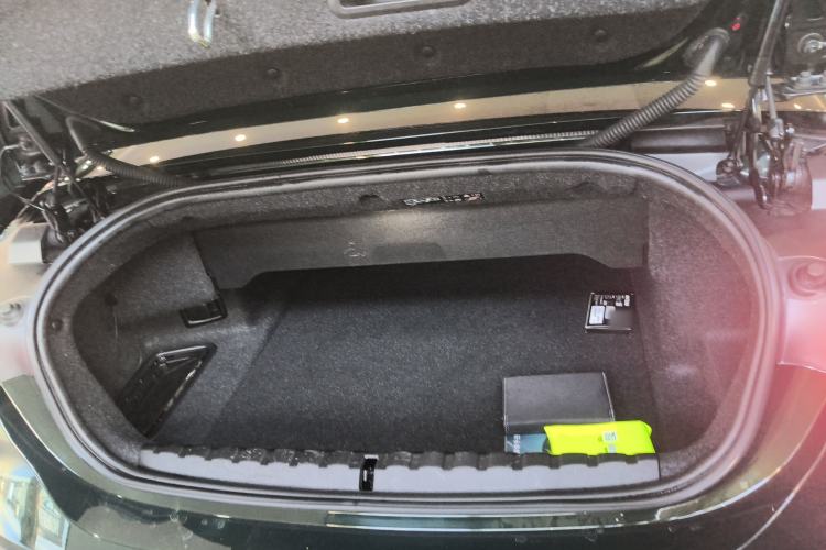 Used BMW 4 Series 2022 425i Convertible M Sport Package Trunk