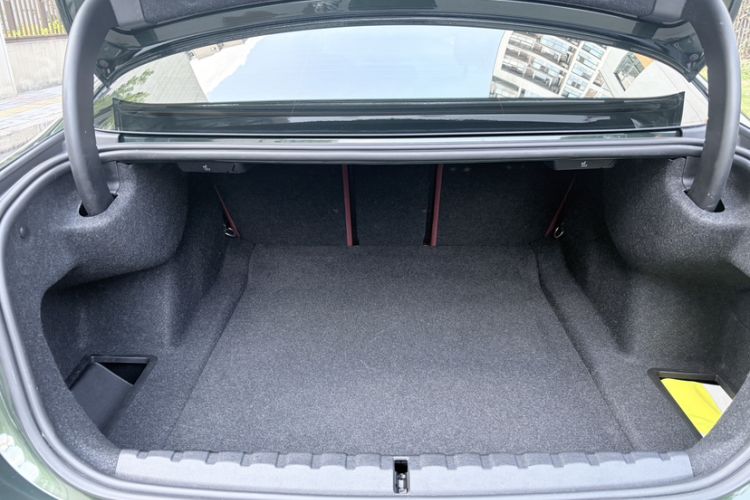 Used BMW 4 Series 2022 425i M Sport Package Trunk