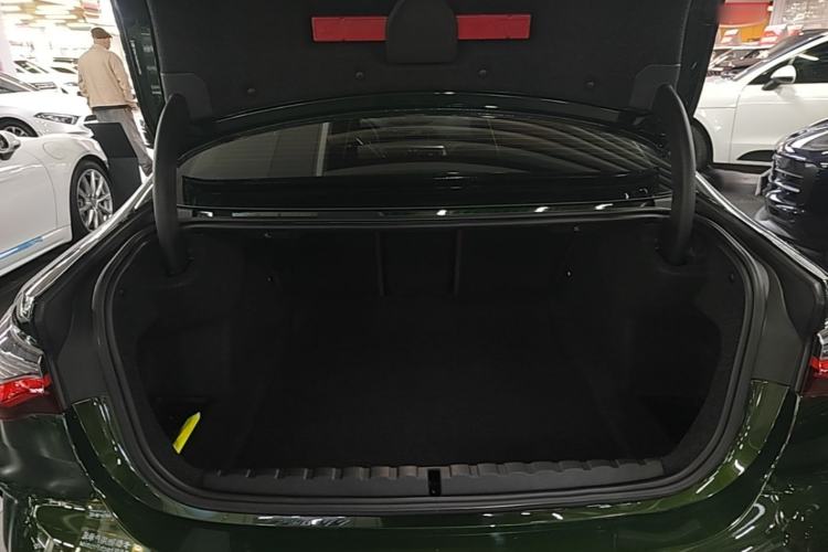 Used BMW 4 Series 2022 425i M Sport Package Trunk