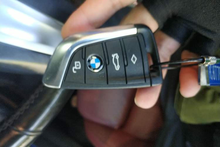Used BMW 4 Series 2022 425i Convertible M Sport Night Edition Package Vehicle Key