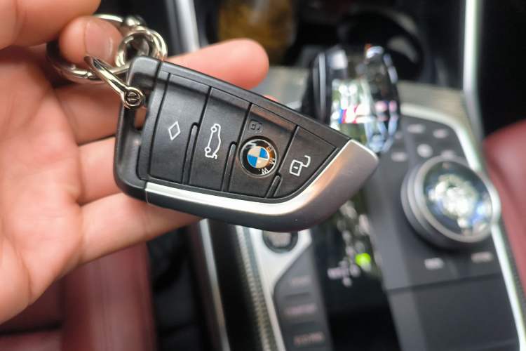 Used BMW 4 Series 2022 Second Facelift 430i M Sport Night Edition Package Vehicle Key
