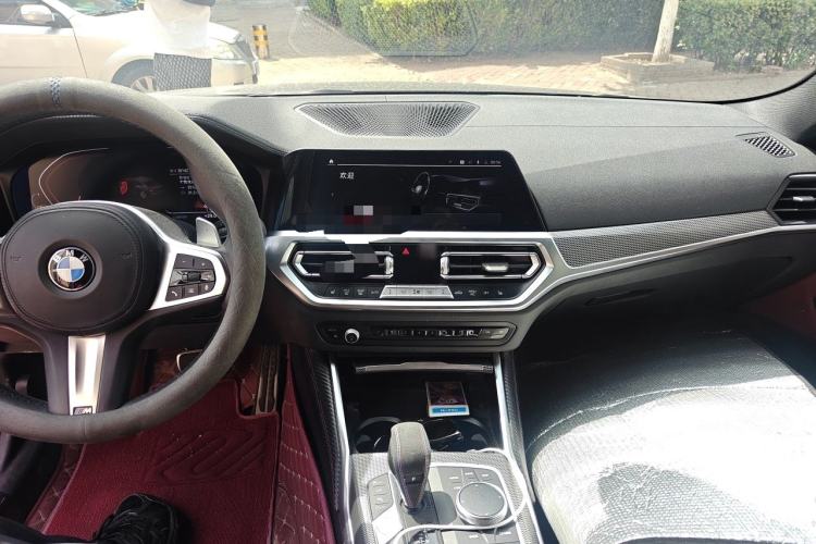Used BMW 4 Series 2022 Revised 425i M Sport Night Edition Package Center Console