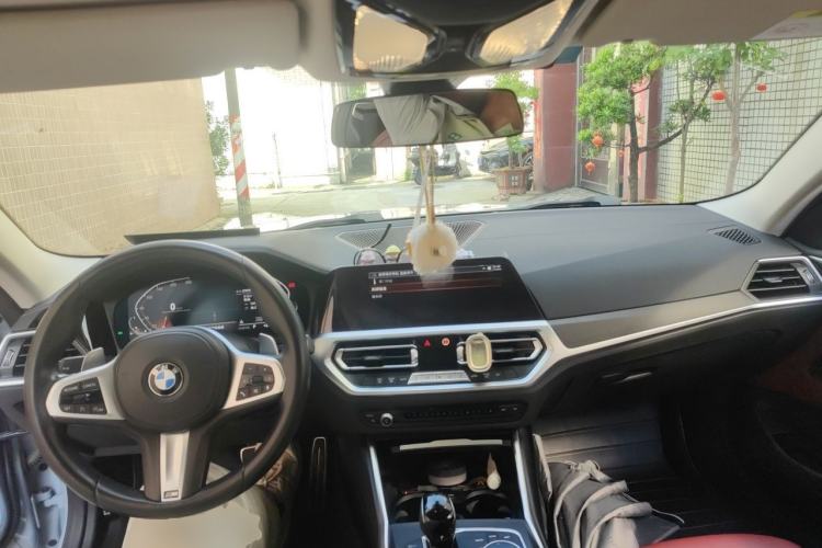 Used BMW 4 Series 2022 425i M Sport Package Center Console