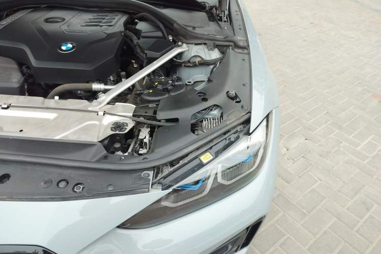 Used BMW 4 Series 2022 425i Gran Coupe M Sport Night Edition Engine Bay Left