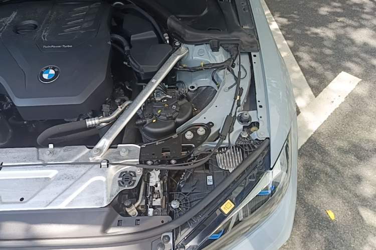 Used BMW 4 Series 2022 425i Gran Coupe M Sport Night Edition Engine Bay Left