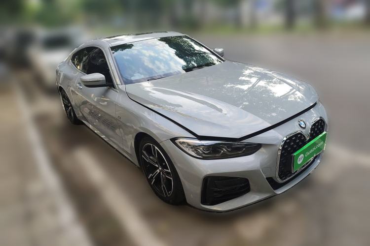 Used BMW 4 Series 2022 425i M Sport Package Front Right 45 Deg