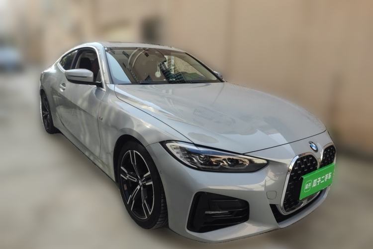 Used BMW 4 Series 2022 425i M Sport Package Front Right 45 Deg