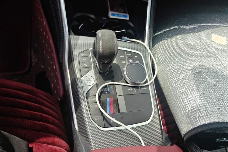 Used BMW 4 Series 2022 Revised 425i M Sport Night Edition Package Gear Lever