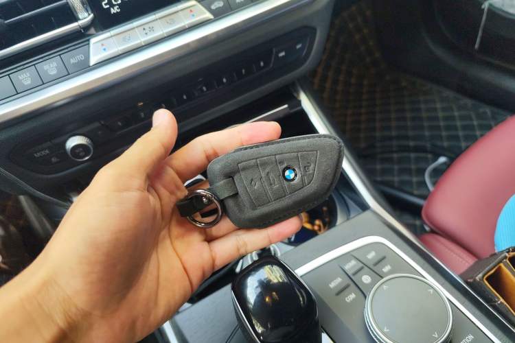 Used BMW 4 Series 2022 425i M Sport Package Vehicle Key