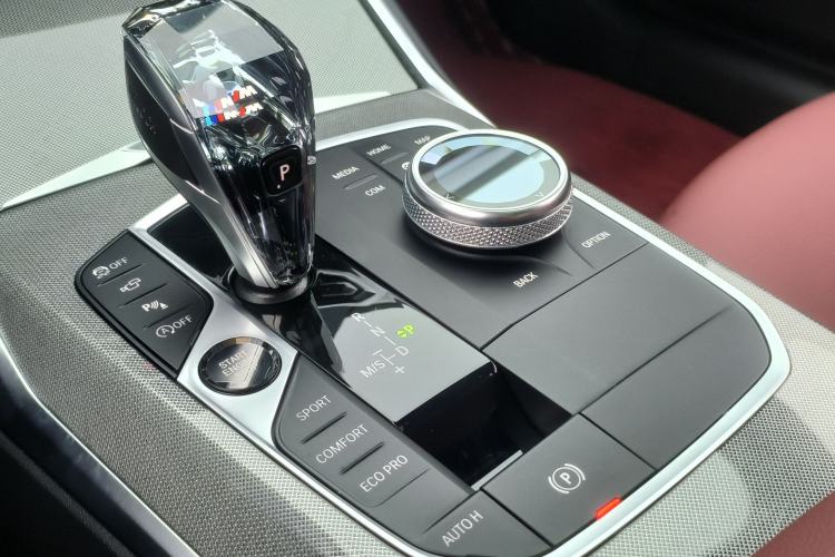 Used BMW 4 Series 2022 Second Facelift 430i M Sport Night Edition Package Gear Lever