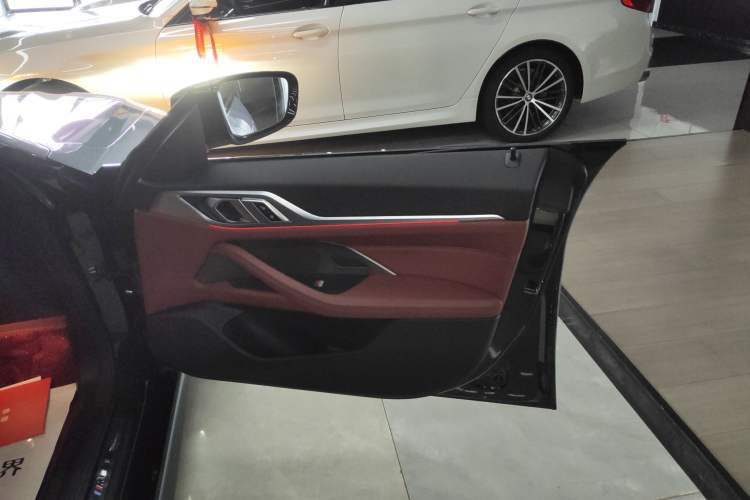 Used BMW 4 Series 2022 425i Gran Coupe M Sport Night Edition Interior 5