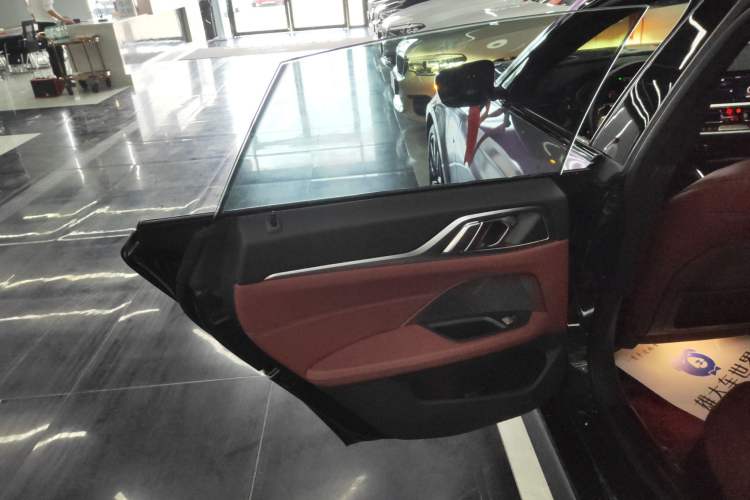 Used BMW 4 Series 2022 425i Gran Coupe M Sport Night Edition Interior 8