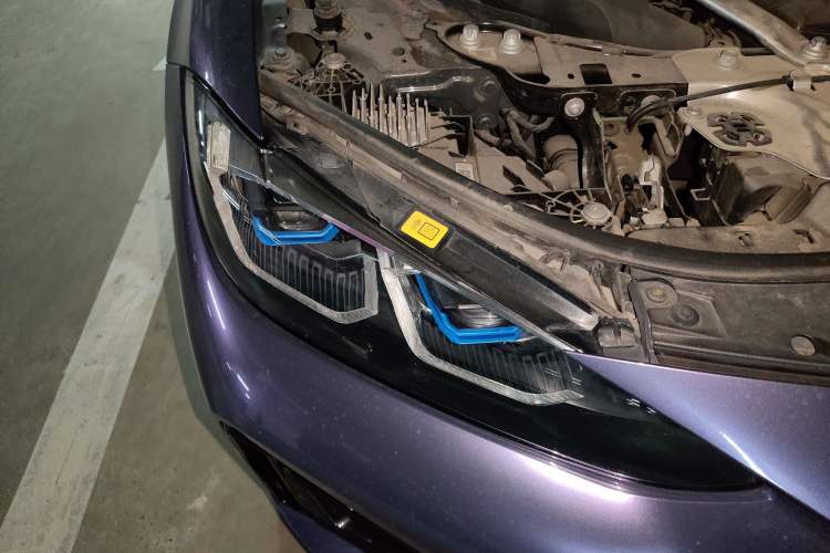 Used BMW 4 Series 2022 425i Gran Coupe M Sport Night Edition Right Front Headlight