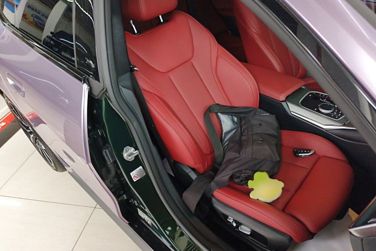 Used BMW 4 Series 2022 425i Gran Coupe M Sport Night Edition Right Front Seat