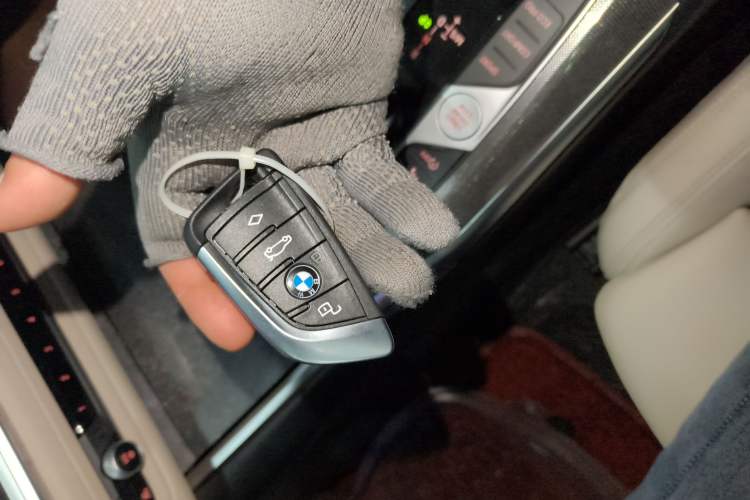 Used BMW 4 Series 2022 430i Convertible M Sport Night Edition Package Interior 1