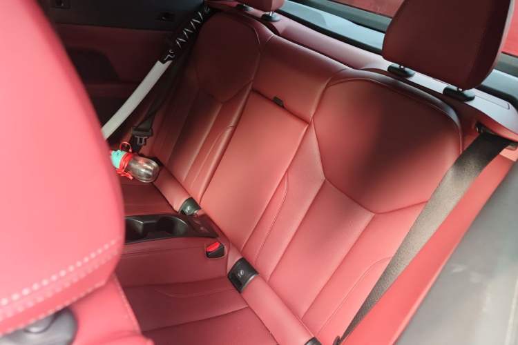 Used BMW 4 Series 2022 425i Convertible M Sport Package Interior 4