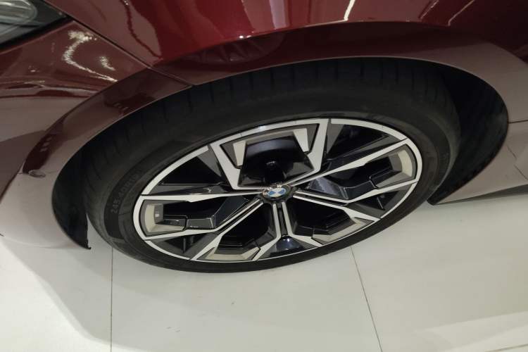 Used BMW 4 Series 2022 430i Gran Coupe M Sport Night Edition Left Front Wheel Hub