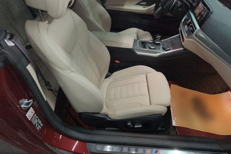 Used BMW 4 Series 2022 430i Convertible M Sport Night Edition Package Right Front Seat