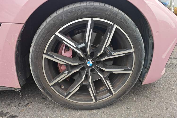 Used BMW 4 Series 2022 425i Gran Coupe M Sport Night Edition Right Front Wheel Hub