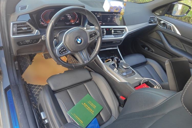 Used BMW 4 Series 2022 Second Facelift 430i Convertible M Sport Night Edition Package Center Console