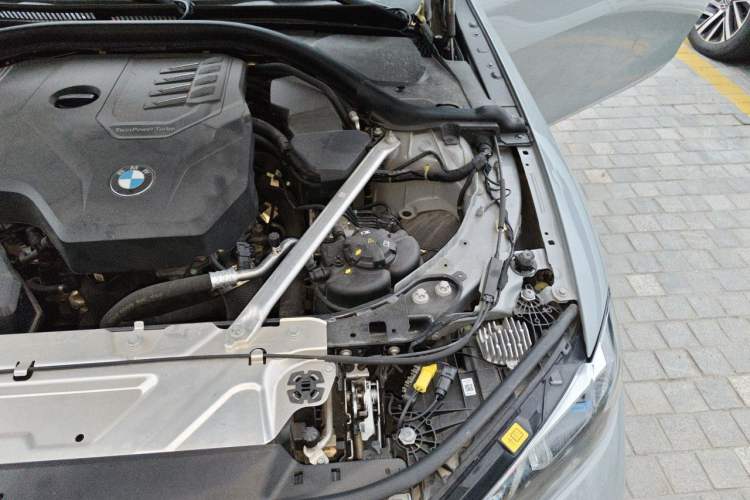 Used BMW 4 Series 2022 Revised 425i M Sport Night Edition Package Engine Bay Left